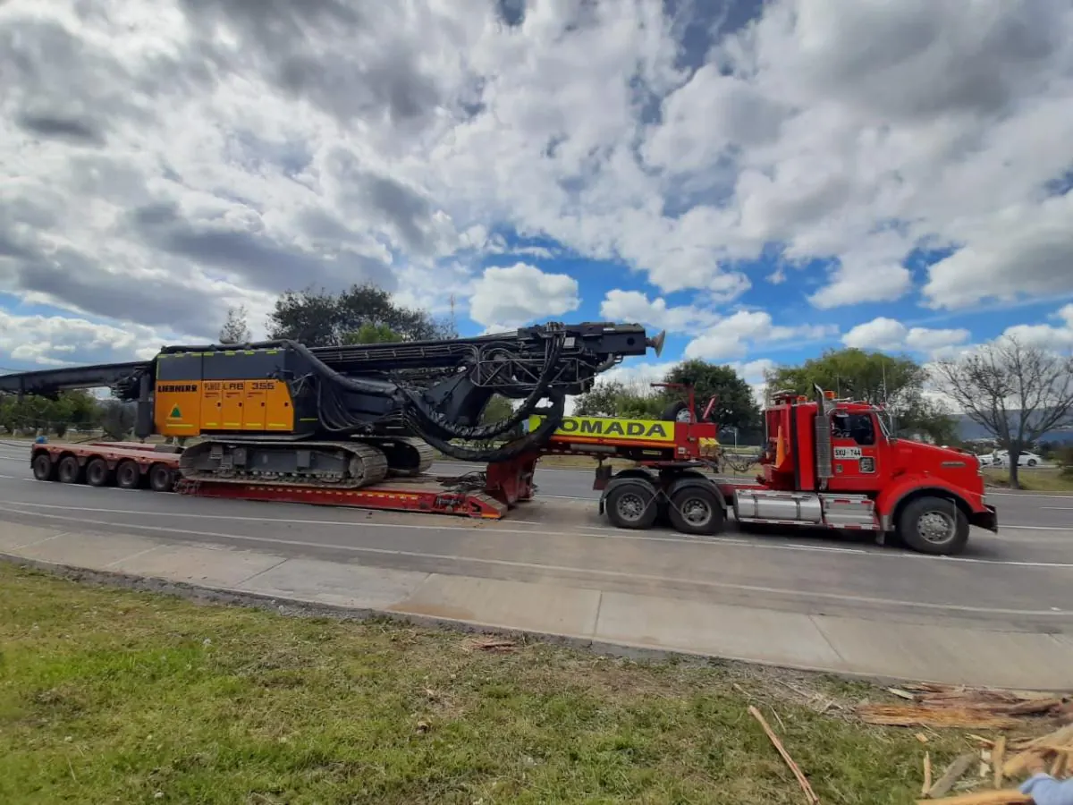 Transporte de Maquinaria para Infraestructura