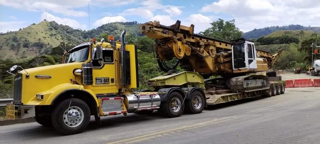 Transporte de Maquinaria para Infraestructura