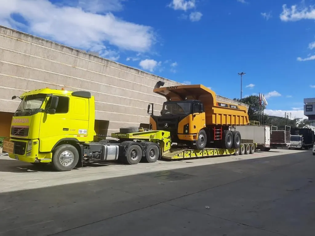 Transporte de Maquinaria Pesada para Minería